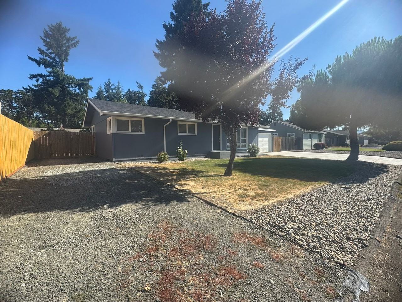 1548 Bryant Ave - Photo 3 of 29