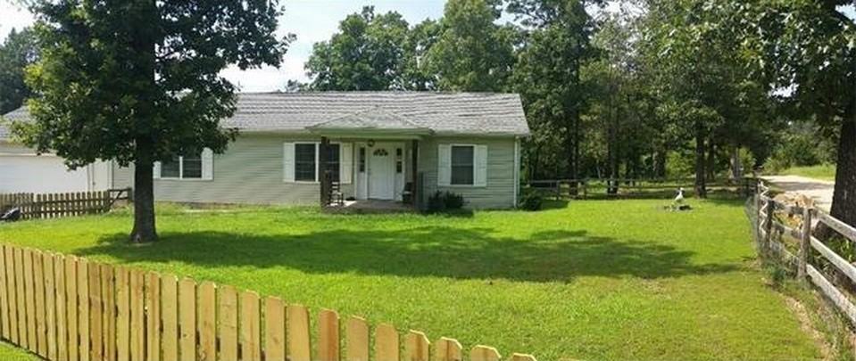 37001 Willow Rd - Photo 2 of 11