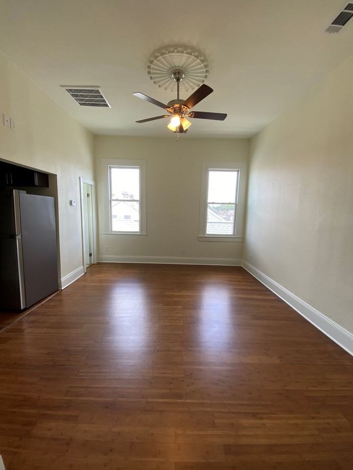 2201 Toledano St #04 - Photo 3 of 6