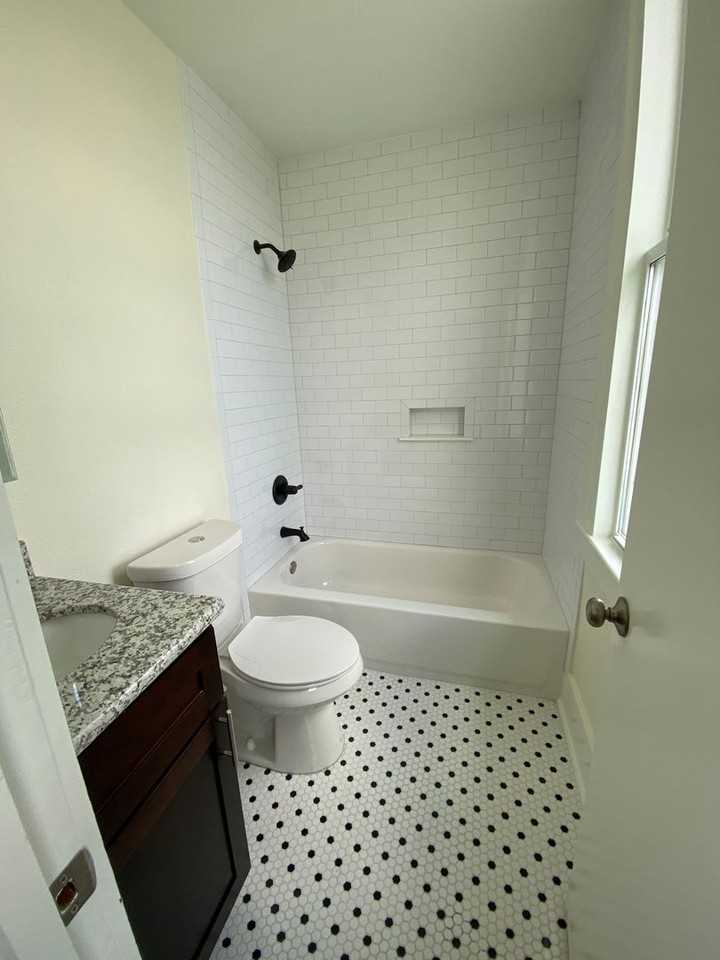 2201 Toledano St #04 - Photo 5 of 6