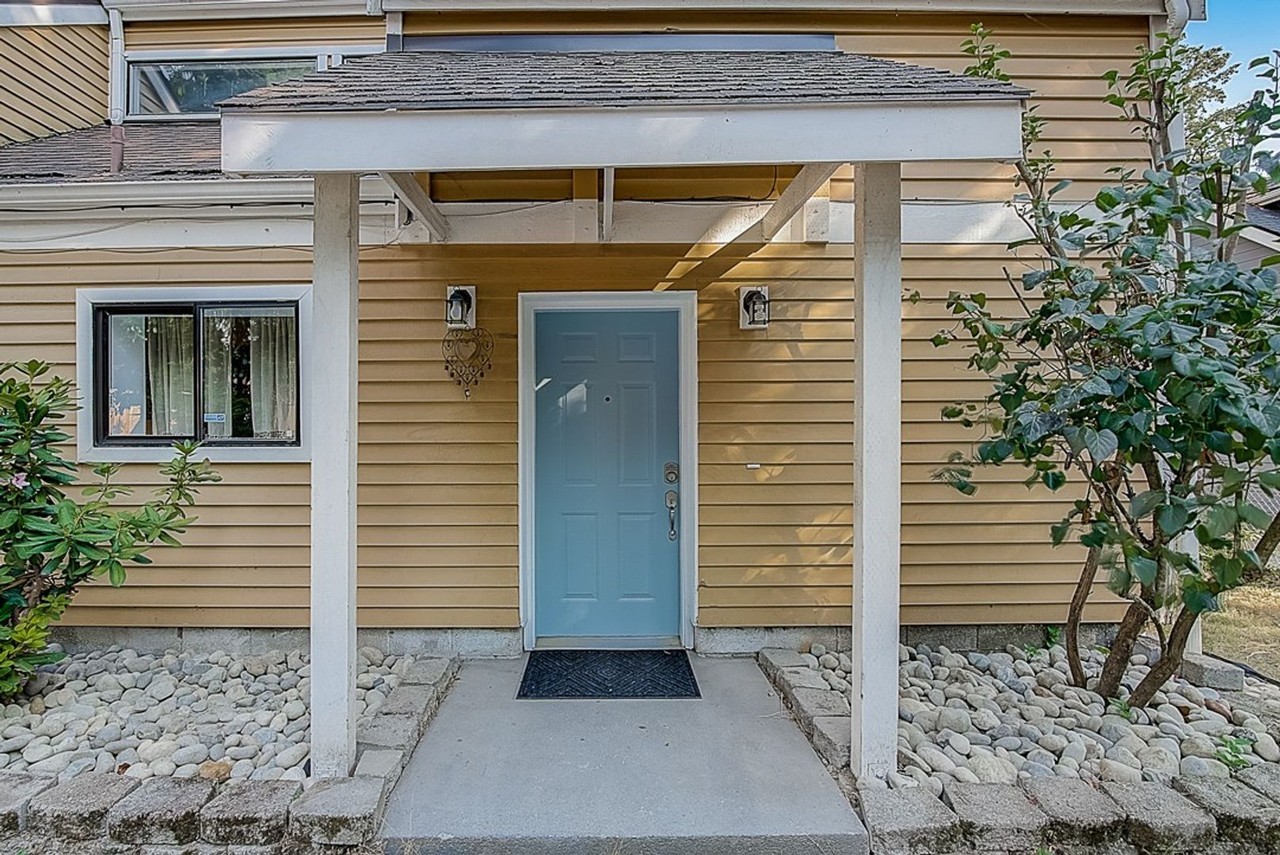 2342 Ne 145th St - Photo 7 of 37