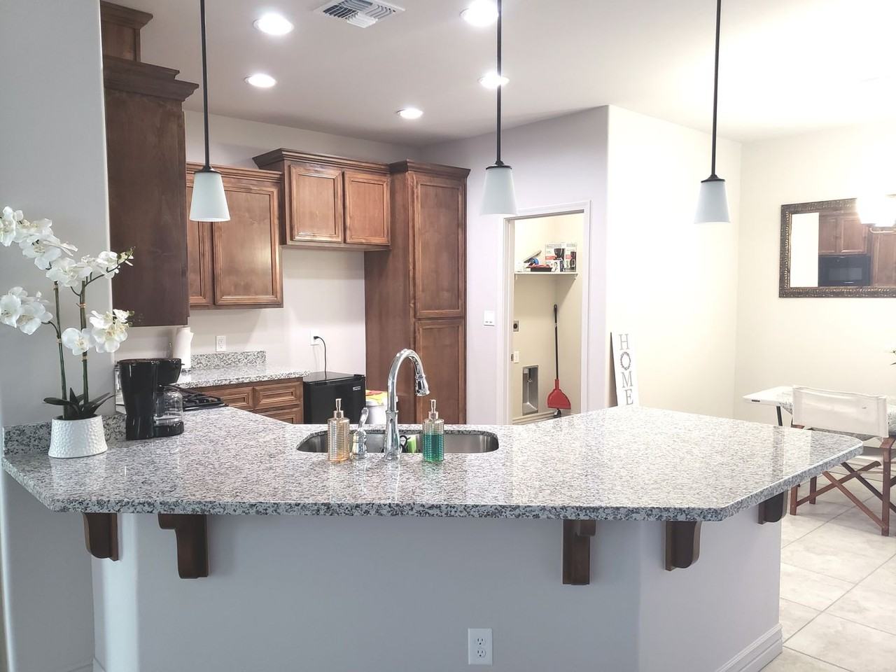 10225 E 39th Pl - Photo 3 of 18