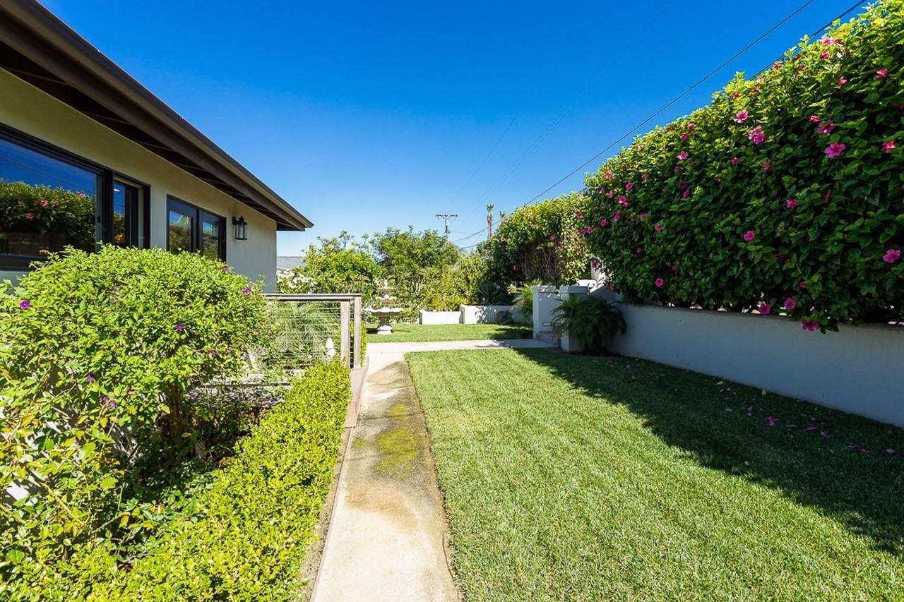 201 S Rios Ave - Photo 4 of 38