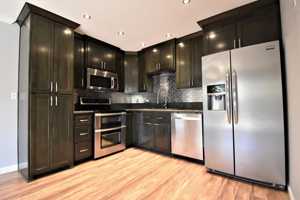 featured image of 5030 Greenberry Dr