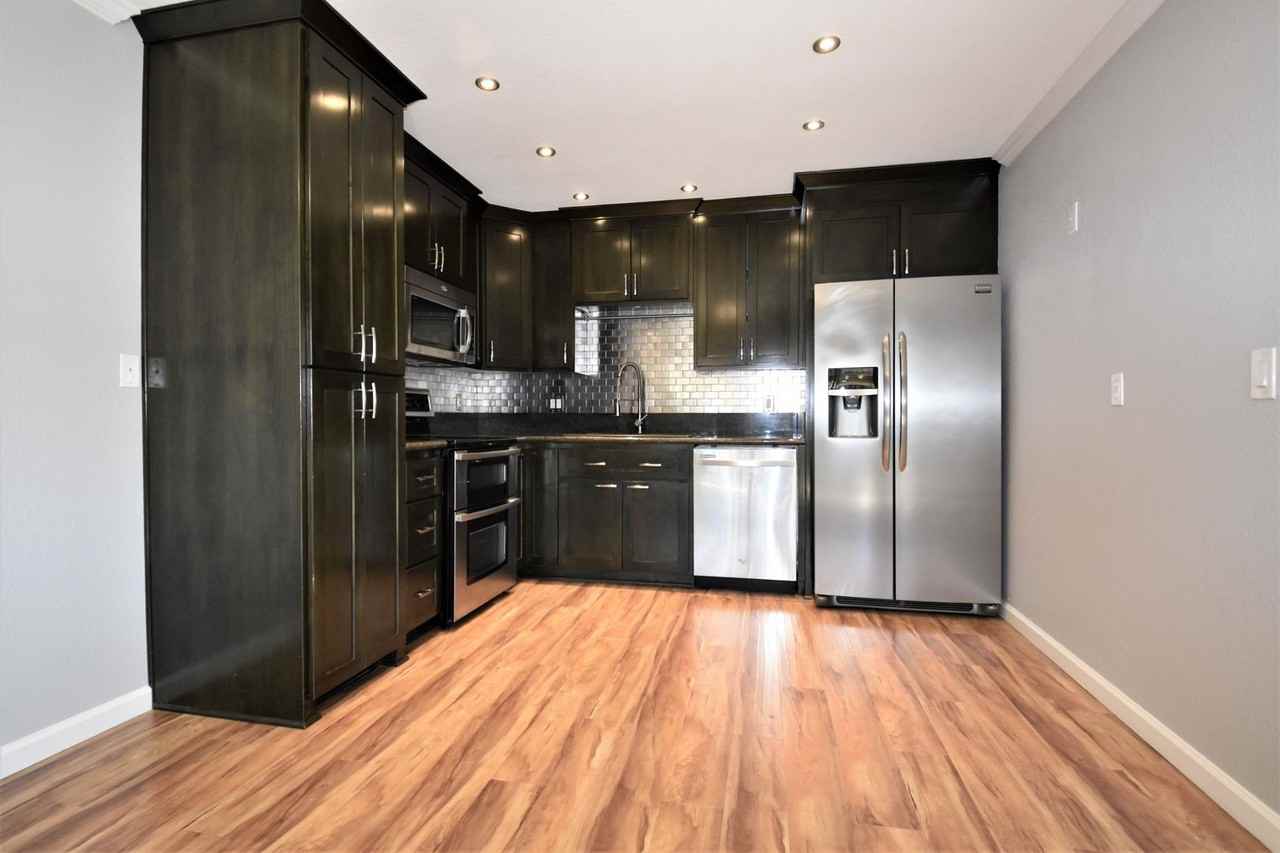 5030 Greenberry Dr - Photo 2 of 31