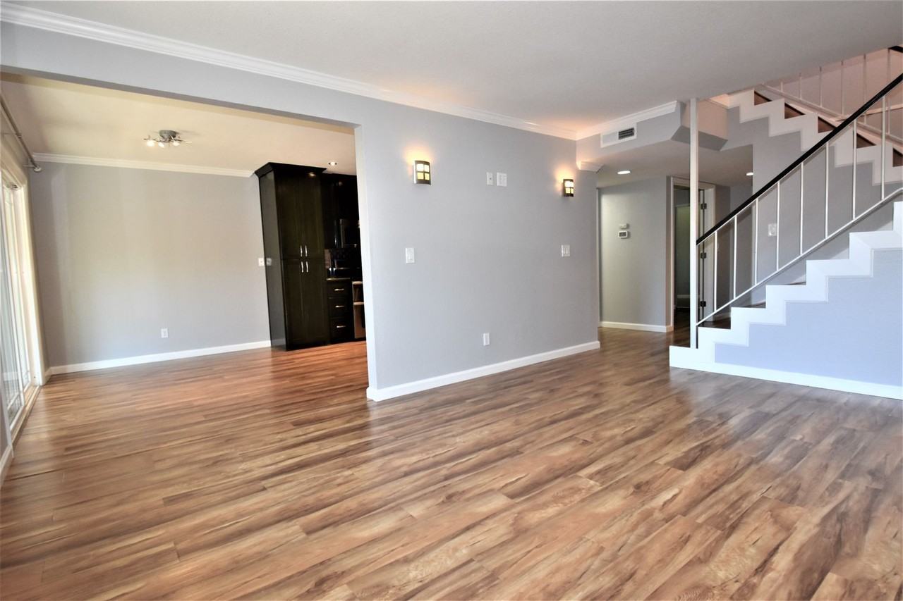 5030 Greenberry Dr - Photo 7 of 31