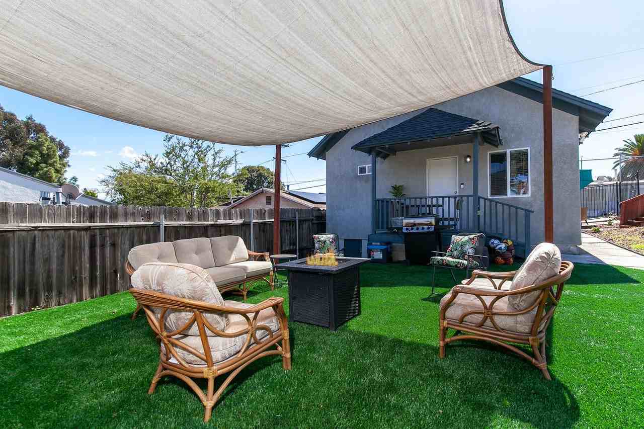 2643 G St - Photo 3 of 26