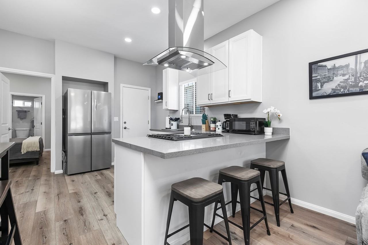 2643 G St - Photo 7 of 26