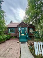 featured image of 209 2nd Ave