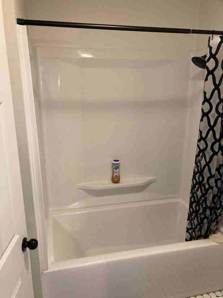 215 Center St - Photo 6 of 17
