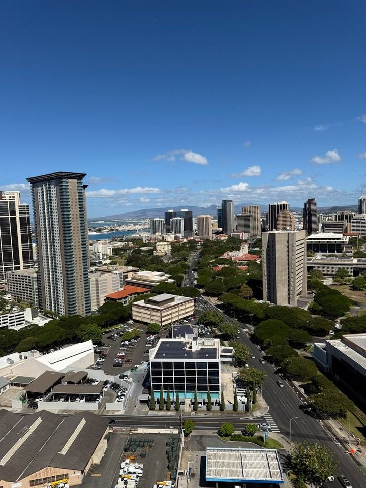 801 South King Street #3406 - Photo 2 of 11