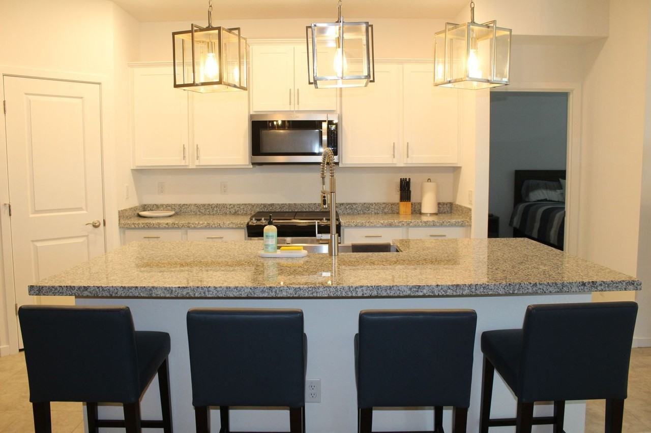 19958 W Badgett Ln - Photo 4 of 20