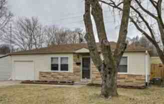 7316 S 71st Ave - Photo 1 of 1