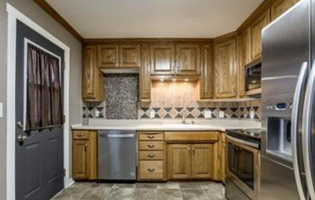 7316 S 71st Ave - Photo 3 of 11
