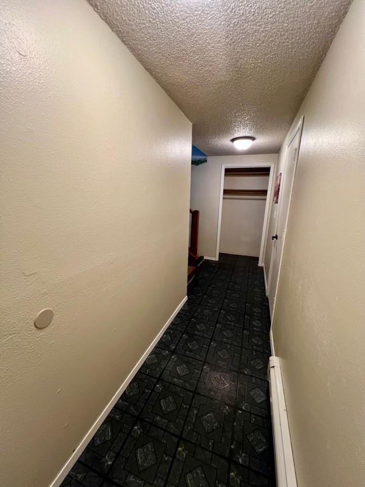 3054 Probert Dr - Photo 3 of 27