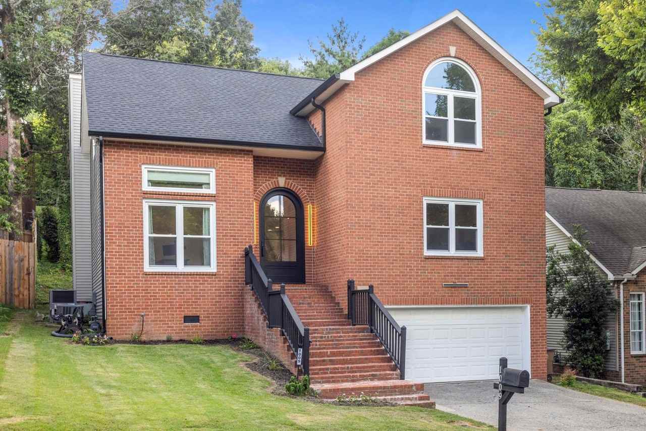 1009 Elmshade Ln - Photo 2 of 41