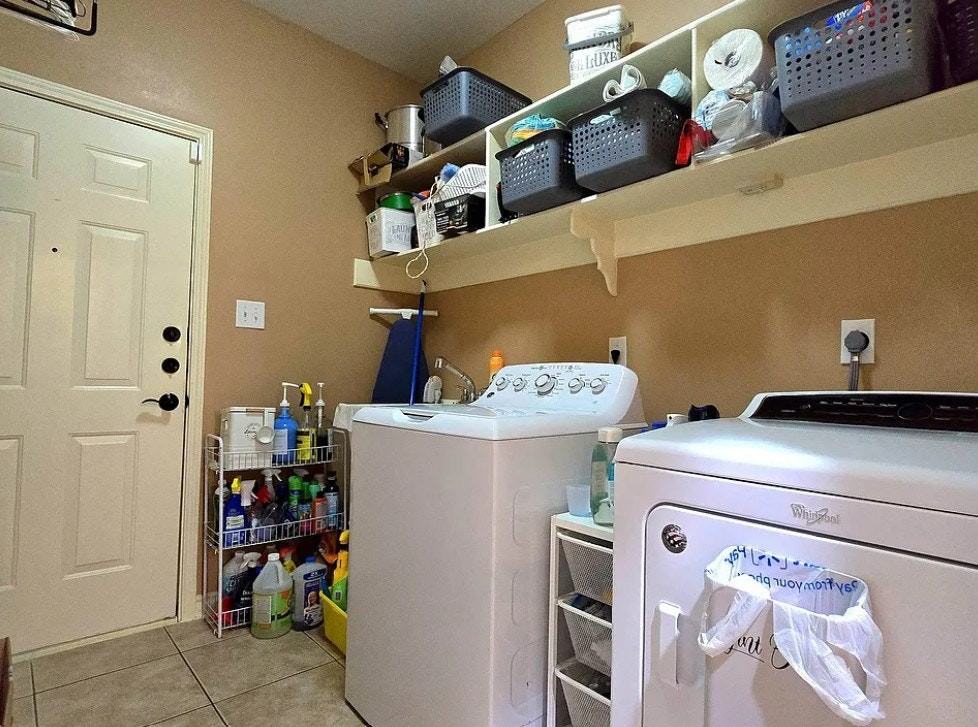 2060 Lima Loop - Photo 2 of 6
