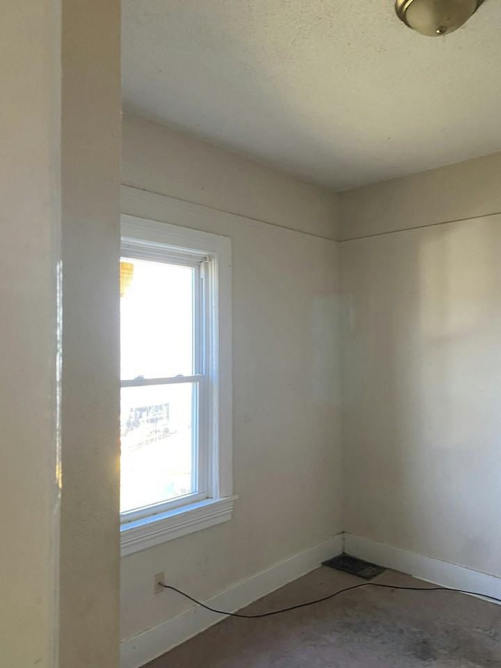 604 East Pennsylvania Avenue - Photo 3 of 17