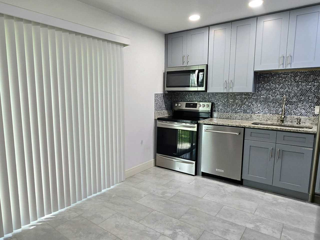 110 Mariann Lane - Photo 3 of 9