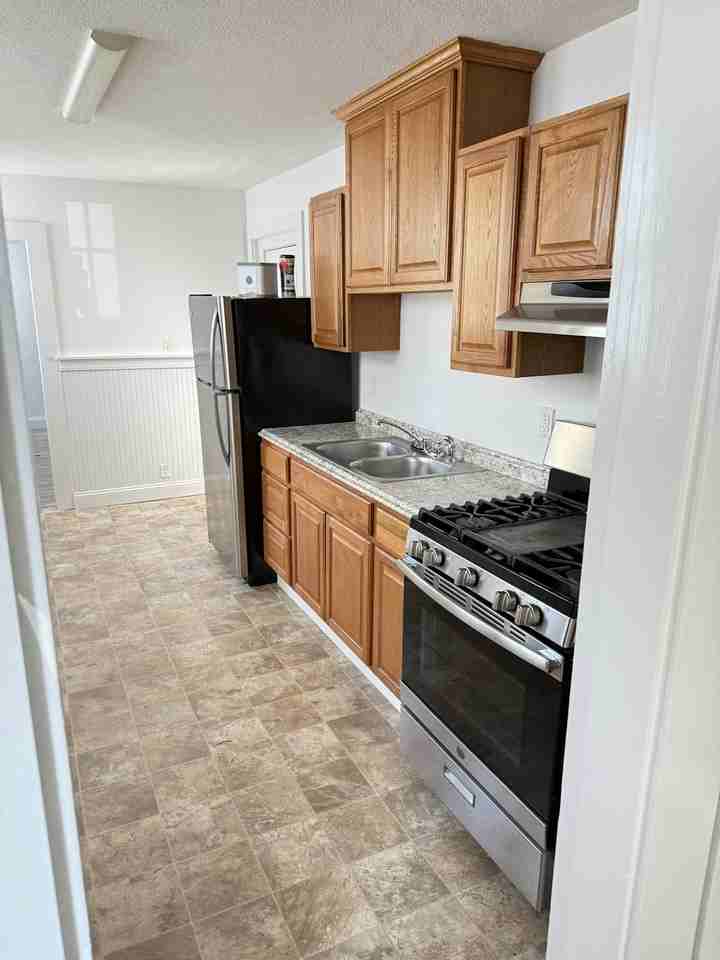 48 Friend Street, Unit Bakery - Photo 2 of 7