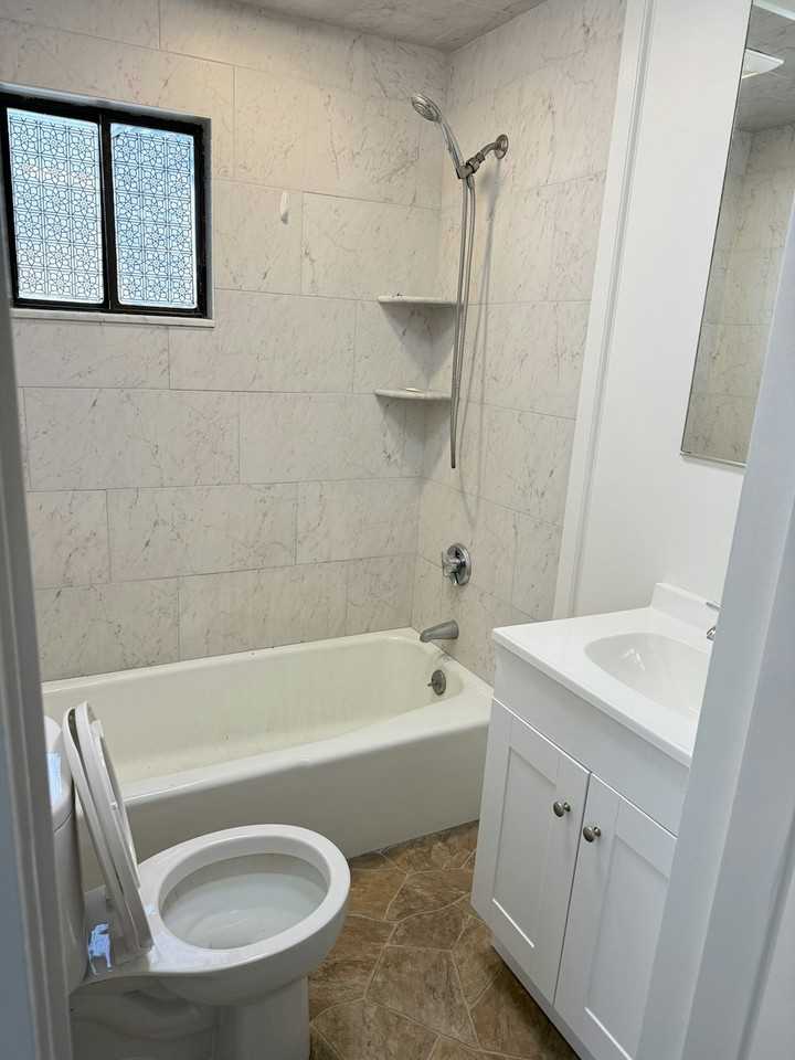 48 Friend Street, Unit Bakery - Photo 3 of 7