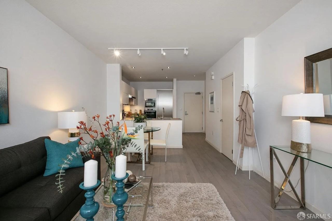 821 Folsom St, Unit 209 - Photo 7 of 38