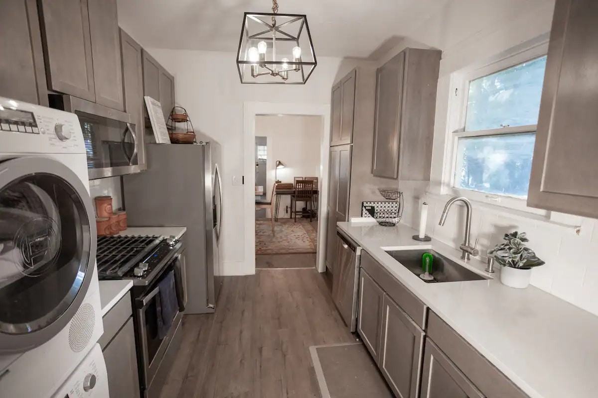 325 Hammond Avenue - Photo 7 of 16