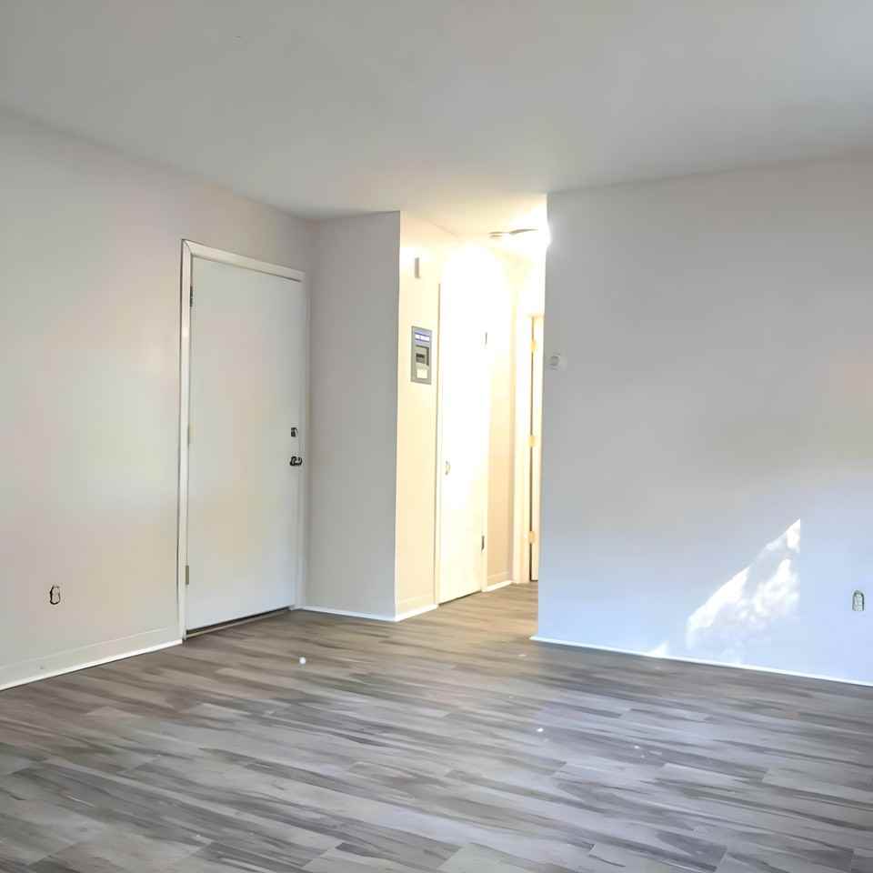 Broadway 2407 - Photo 6 of 15