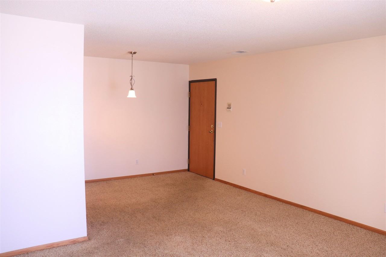 3507 Queen Dr - Photo 5 of 24