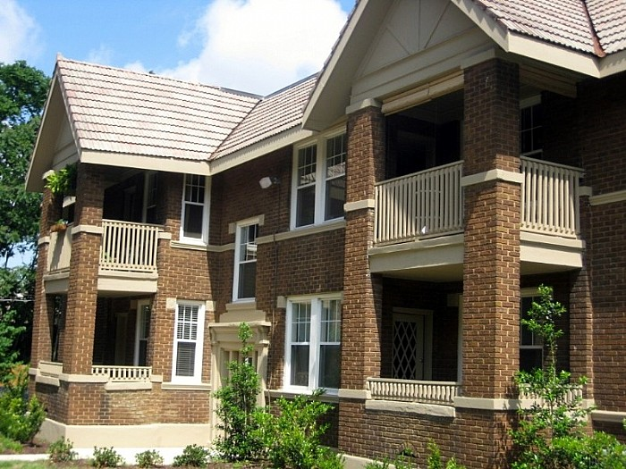 137 N Belvedere Blvd - Photo 3 of 7