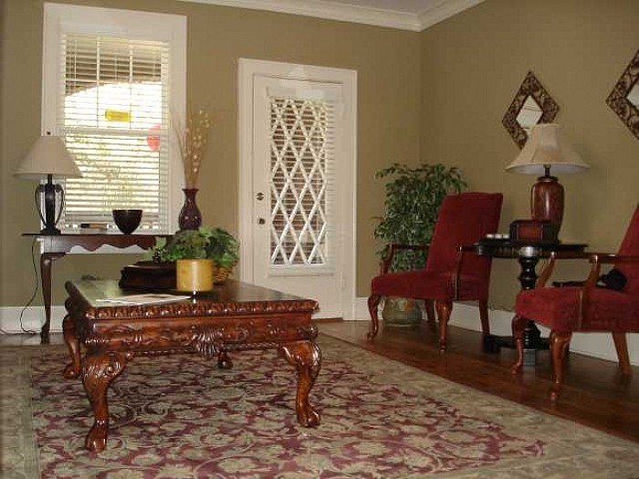 137 N Belvedere Blvd - Photo 4 of 7