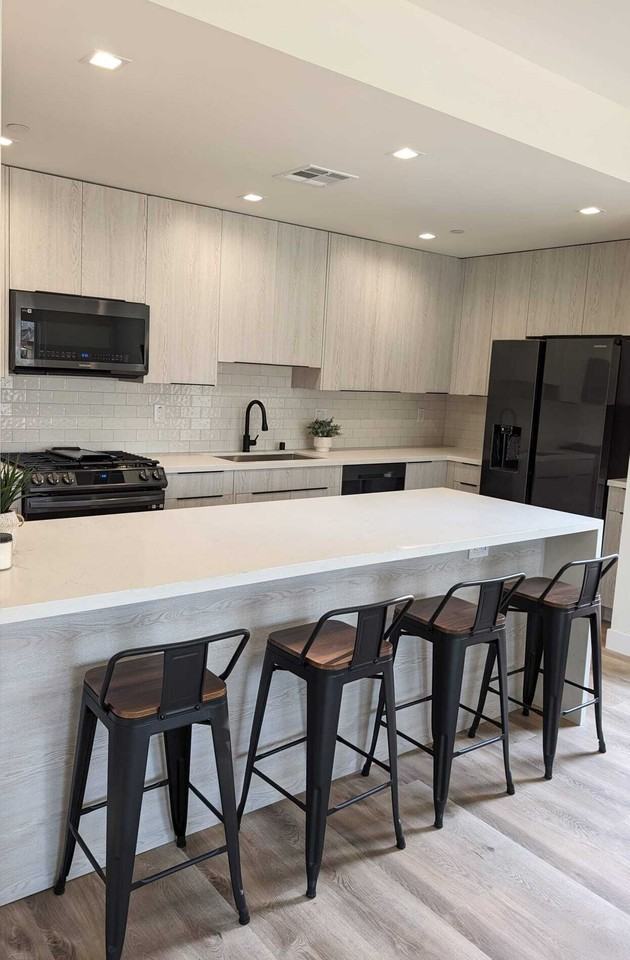 Federal (Front) - Photo 6 of 18