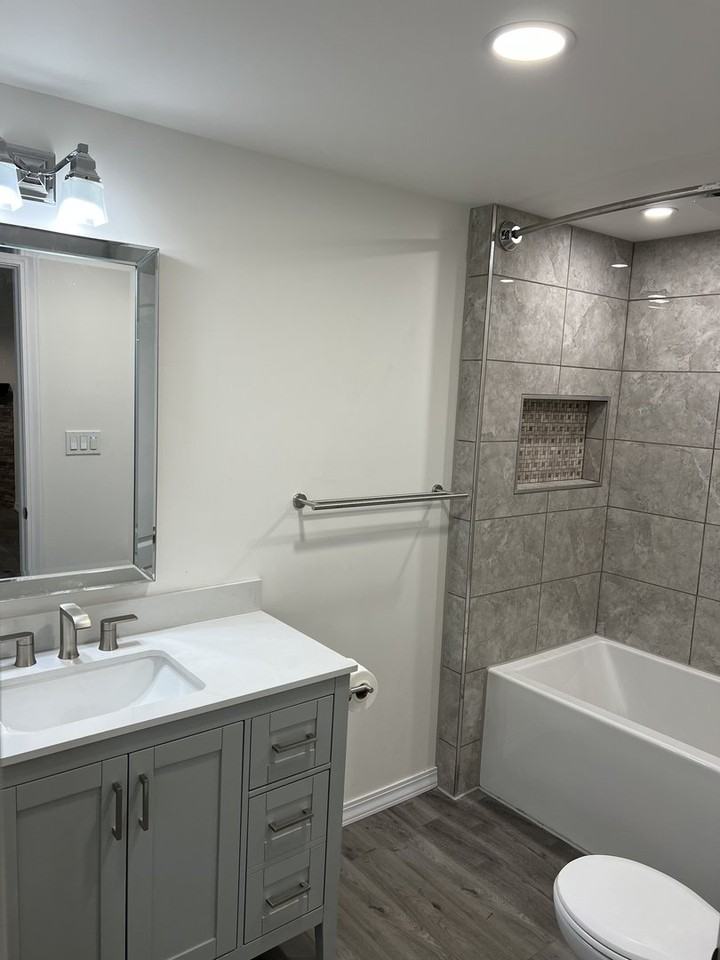 555 Woodpark Cres Sw - Photo 3 of 13