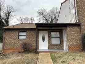 309 Cemetery St Apt A #A - Photo 1 of 1