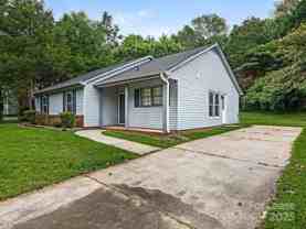 7609 King Richard Ct - Photo 1 of 1
