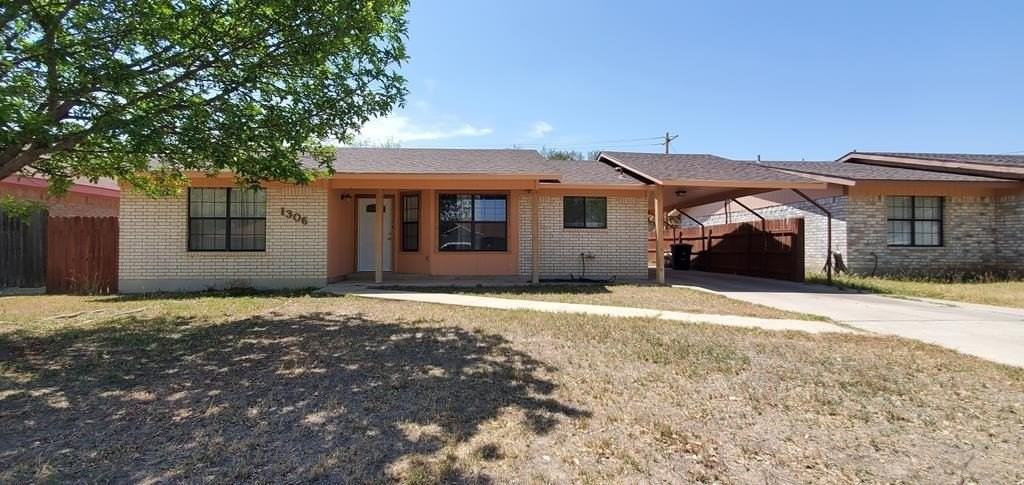 1306 Paseo De Encinal Dr - Photo 2 of 20