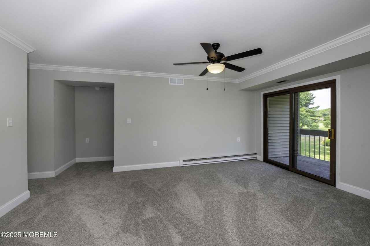 5B Auburn Ct - Photo 4 of 19