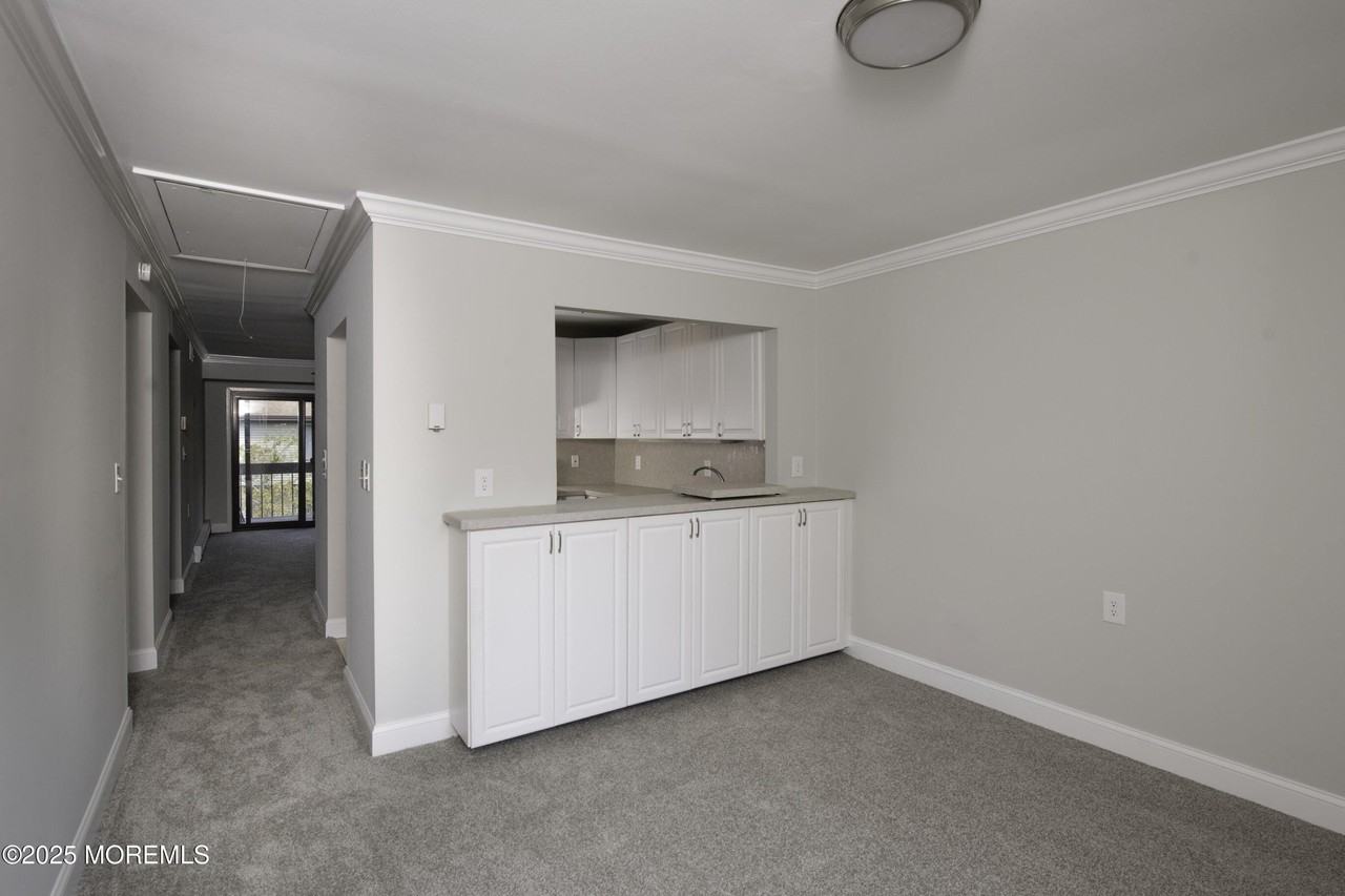 5B Auburn Ct - Photo 7 of 19