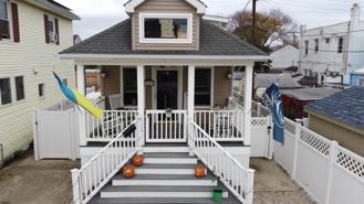 303 N Richmond Ave - Photo 1 of 1