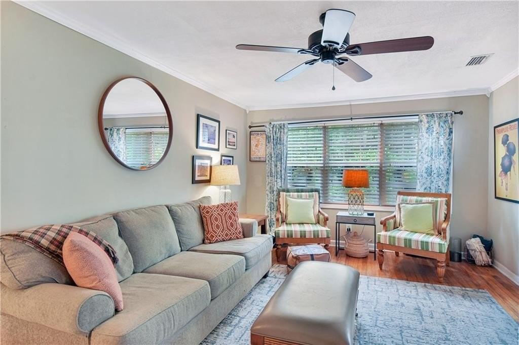 618 Union St - Photo 5 of 16