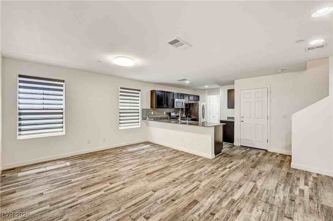 1050 Spotted Saddle Street - Photo 6 of 45