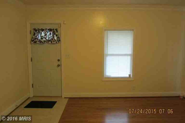 601 63rd St - Photo 3 of 23