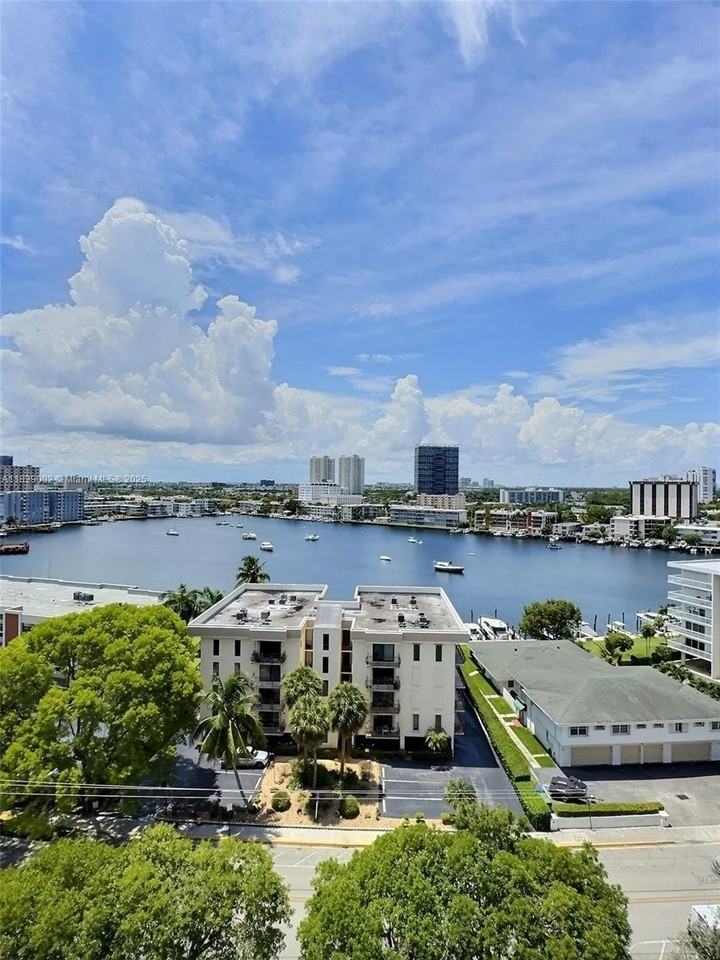 137 Golden Isles Drive #1109 - Photo 2 of 22