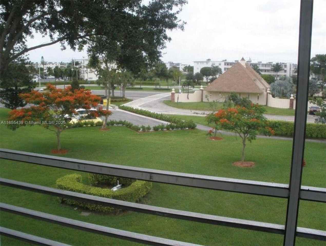 265 Suffolk G #265 - Photo 2 of 8