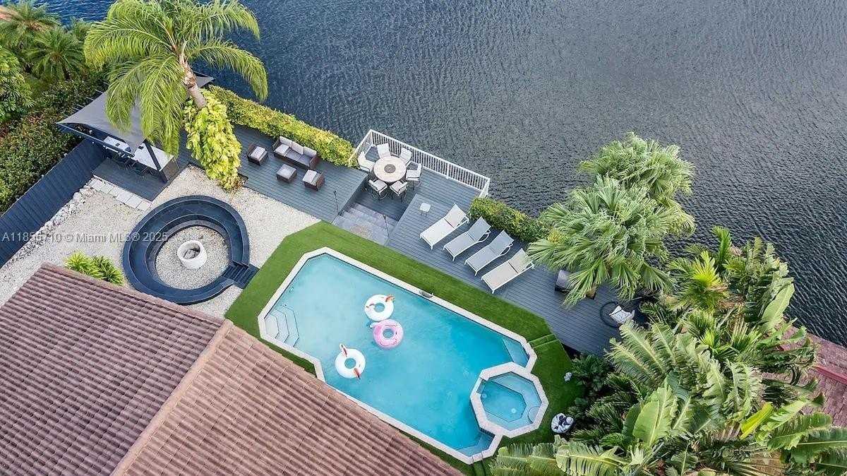 205 N 31st Ave #1 - Photo 2 of 42