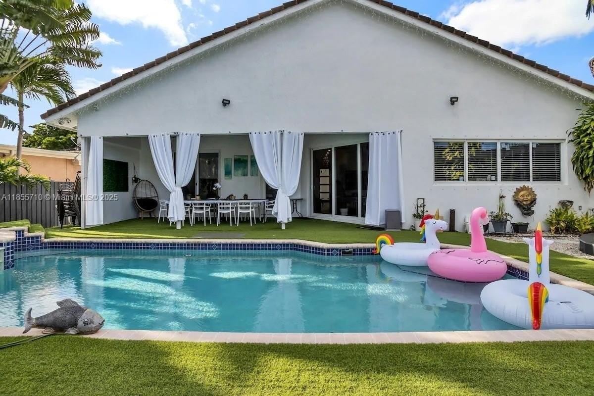 205 N 31st Ave #1 - Photo 3 of 42