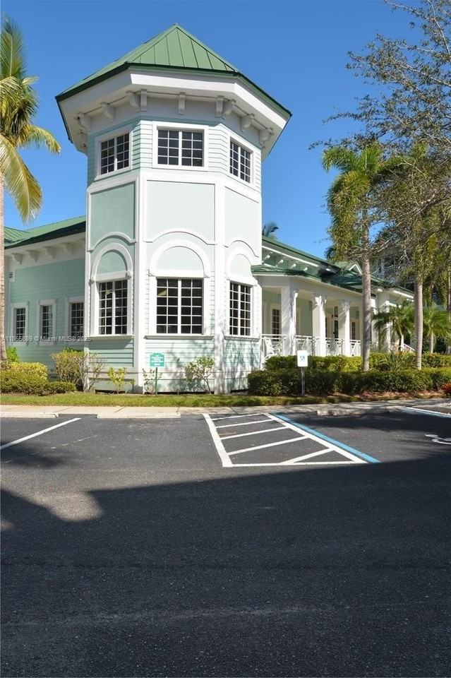 5119 Melbourne St #C304 - Photo 6 of 46