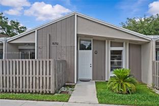 15712 Woodgate Ct #B - Photo 1 of 1