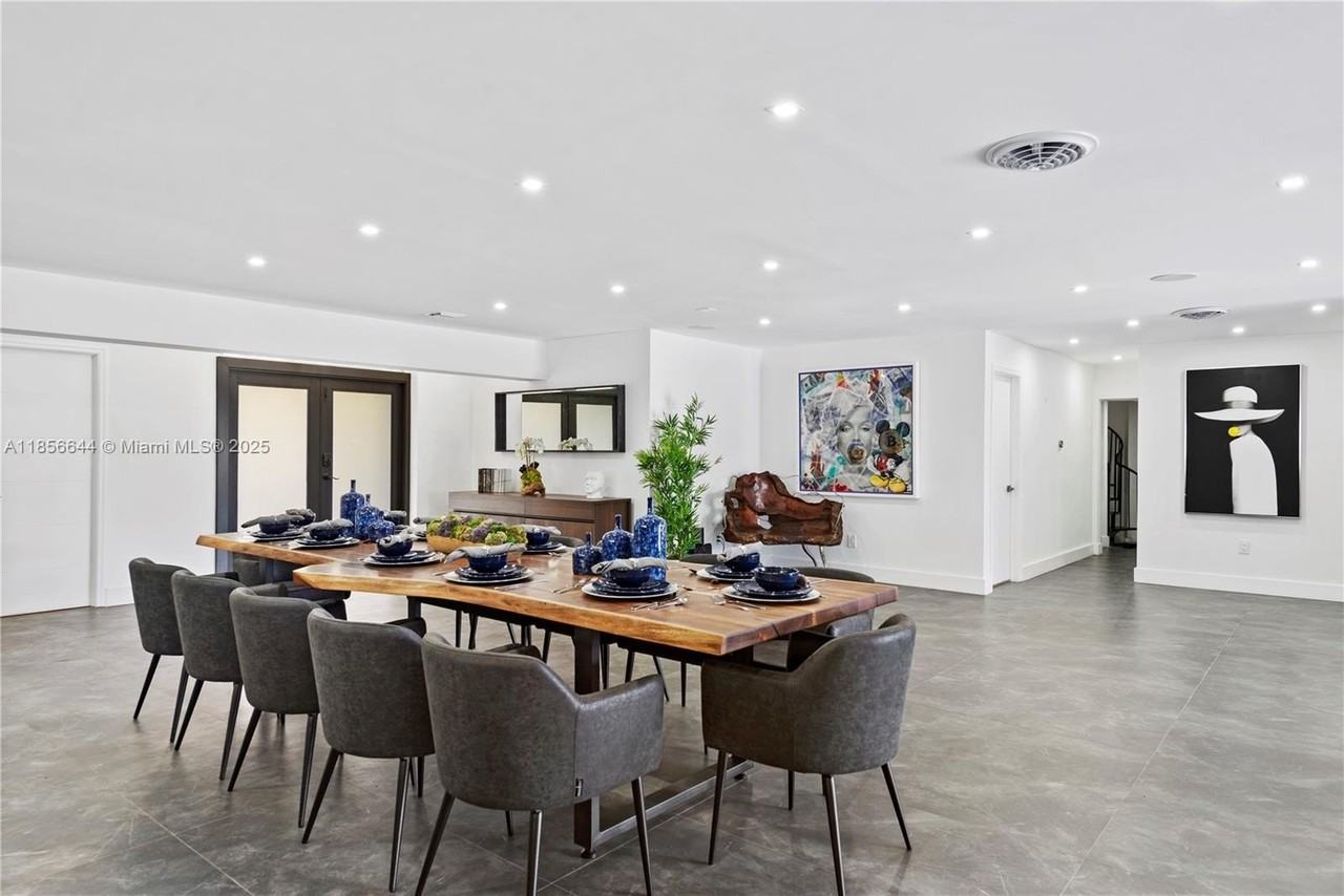 4322 Polk St - Photo 3 of 43