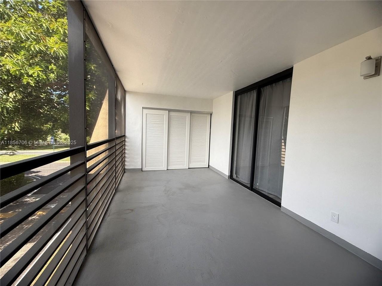 20200 W Country Club Dr #PH14 - Photo 6 of 15